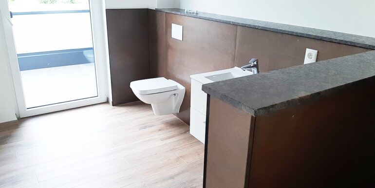 Badezimmer Ansicht 1