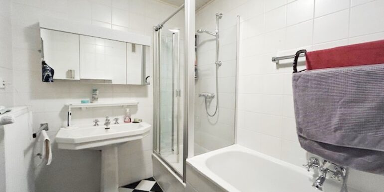 Badezimmer DG
