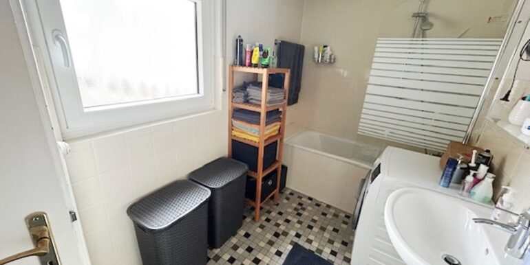 Badezimmer EG