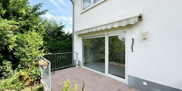 Hausansicht / Terrasse