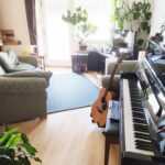 Wohnzimmer mit Möbeln