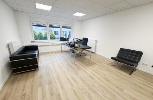 Büro 1