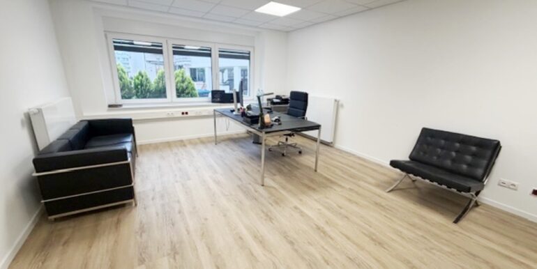 Büro 1