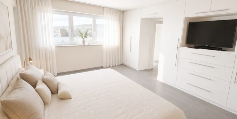 Schlafzimmer mit möglicher Möblierung