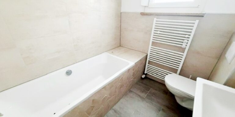 Badezimmer DG